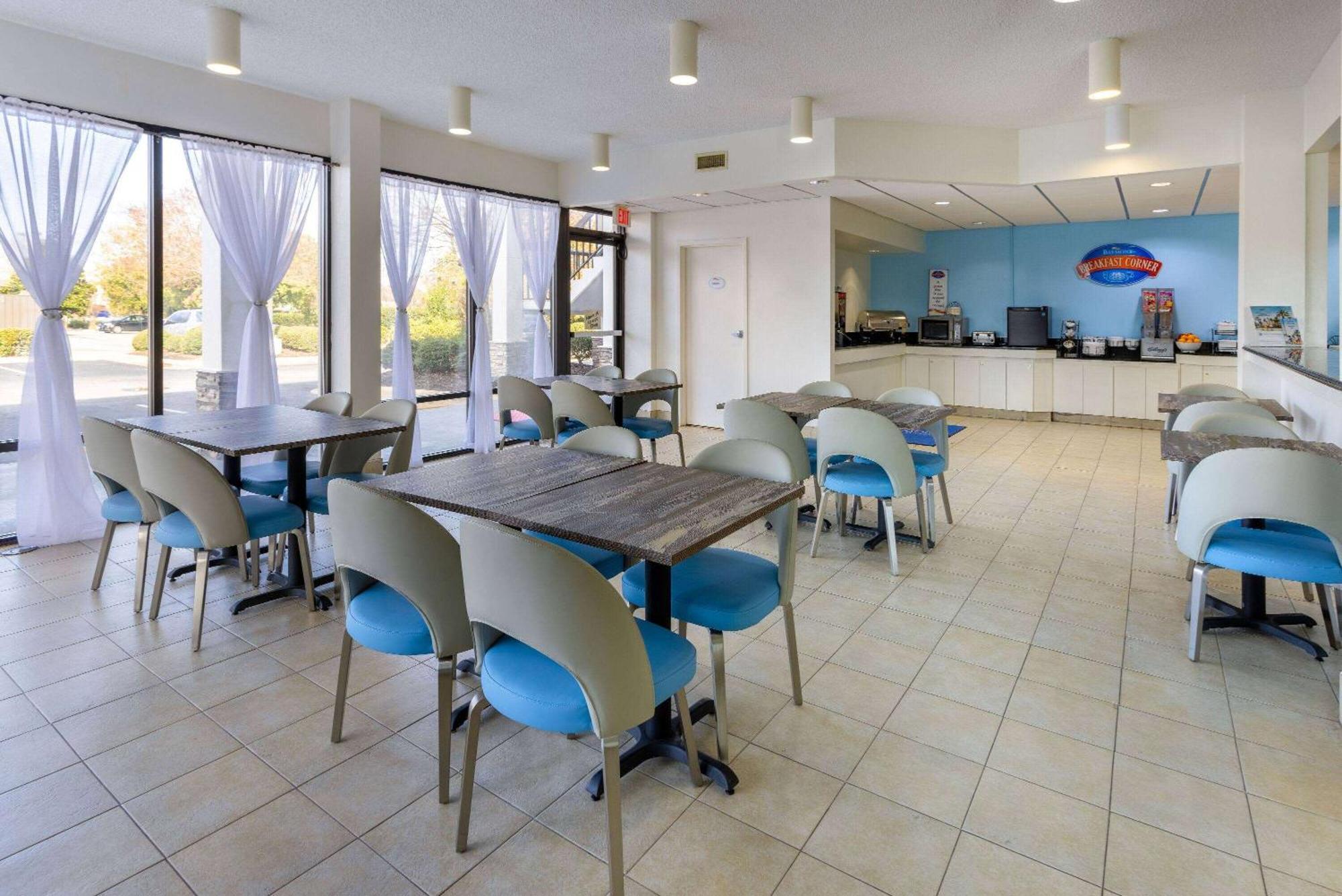 Baymont By Wyndham Camp Lejeune Jacksonville Exterior foto